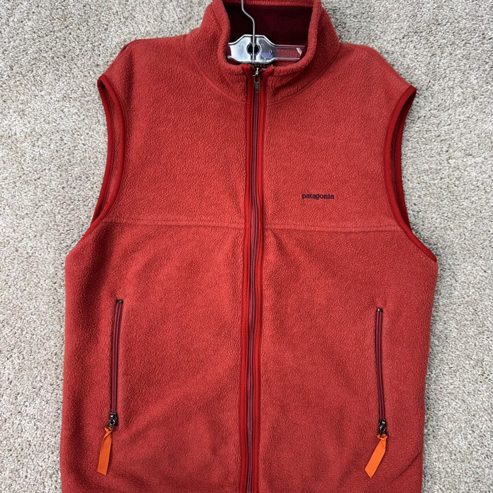 Patagonia Vest Mens M Synchilla Red Full Zip Fleece Pocket Outdoor EUC
